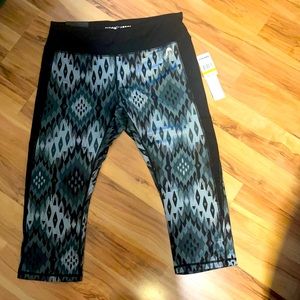 Brand new Head Tight Capri